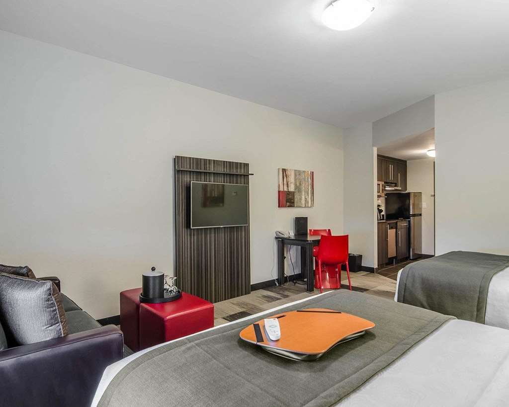 Best Western Plus Airport Inn & Suites Saskatoon Ruang foto