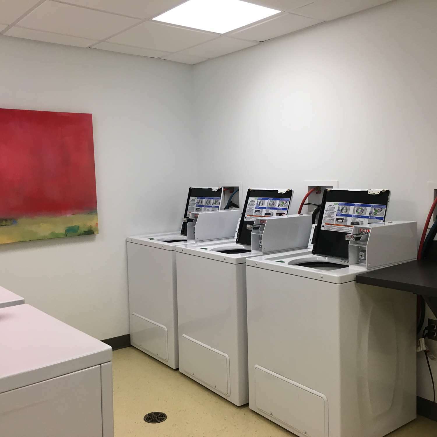 Best Western Plus Airport Inn & Suites Saskatoon Bagian luar foto